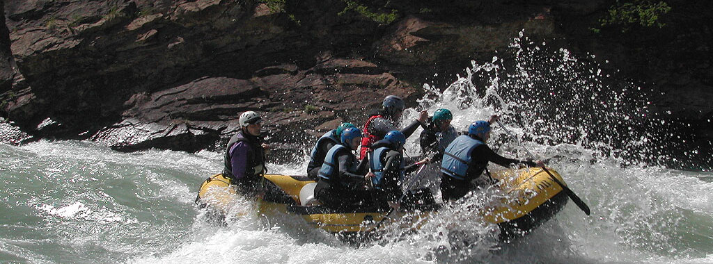Full Adrenaline in Rafting, Paragliding, Rappel and others